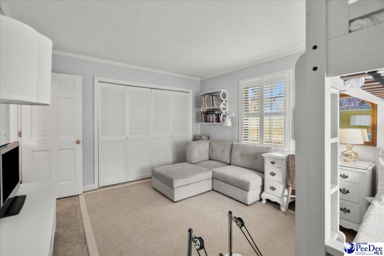 482 Country Club Dr. Photo 52