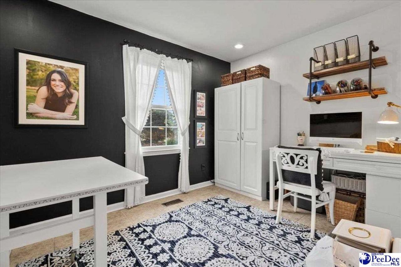 482 Country Club Dr. Photo 54