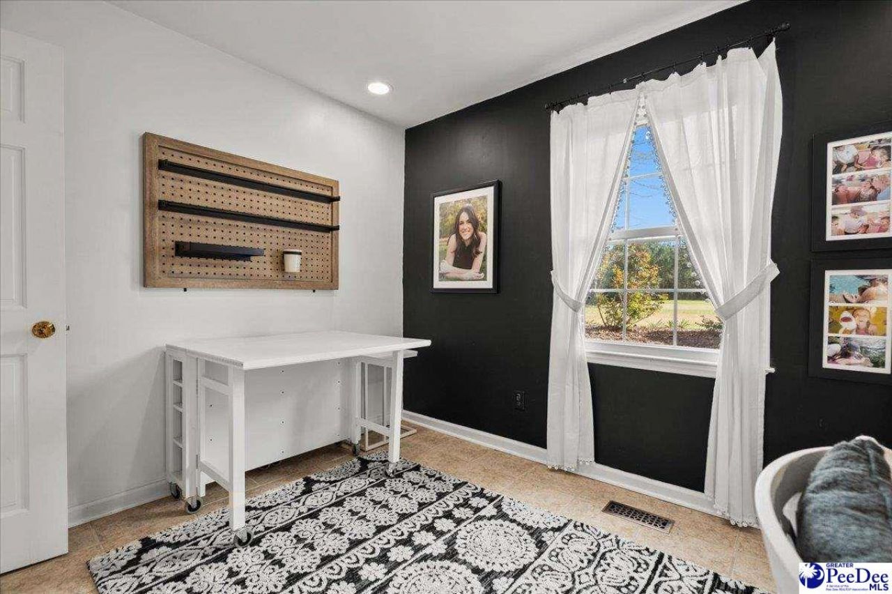 482 Country Club Dr. Photo 55