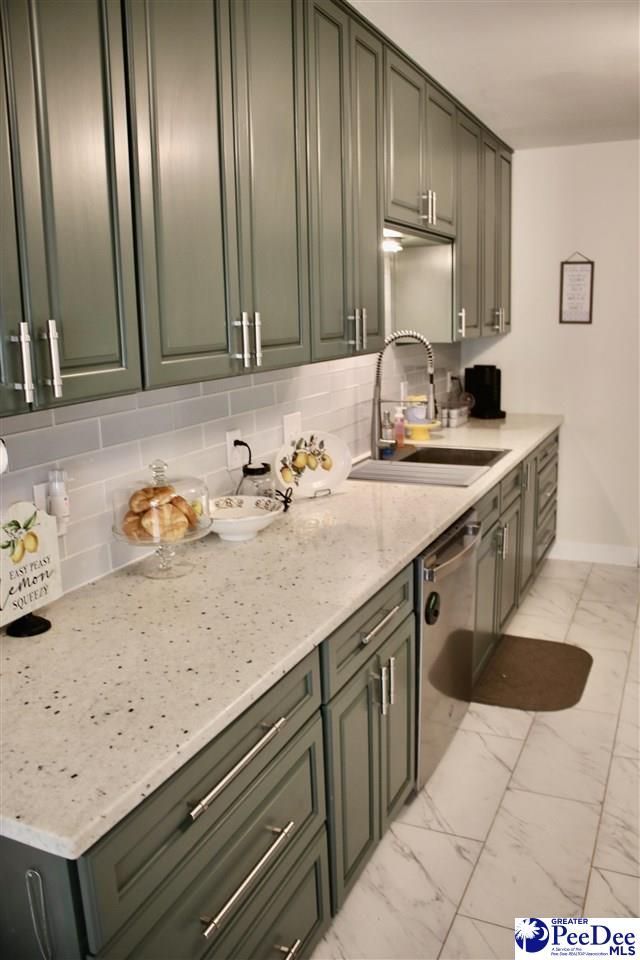 680 Torrey Pines Dr Photo 9