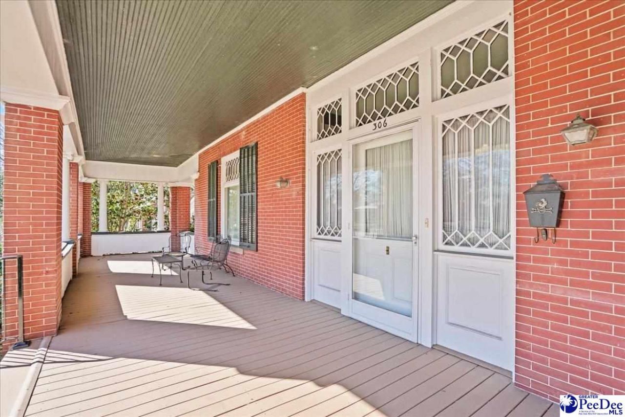 306 W Main Street Photo 11