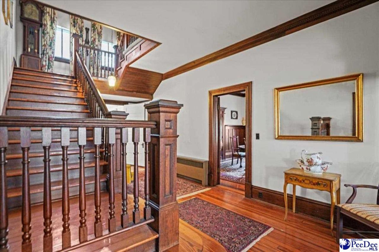 306 W Main Street Photo 17