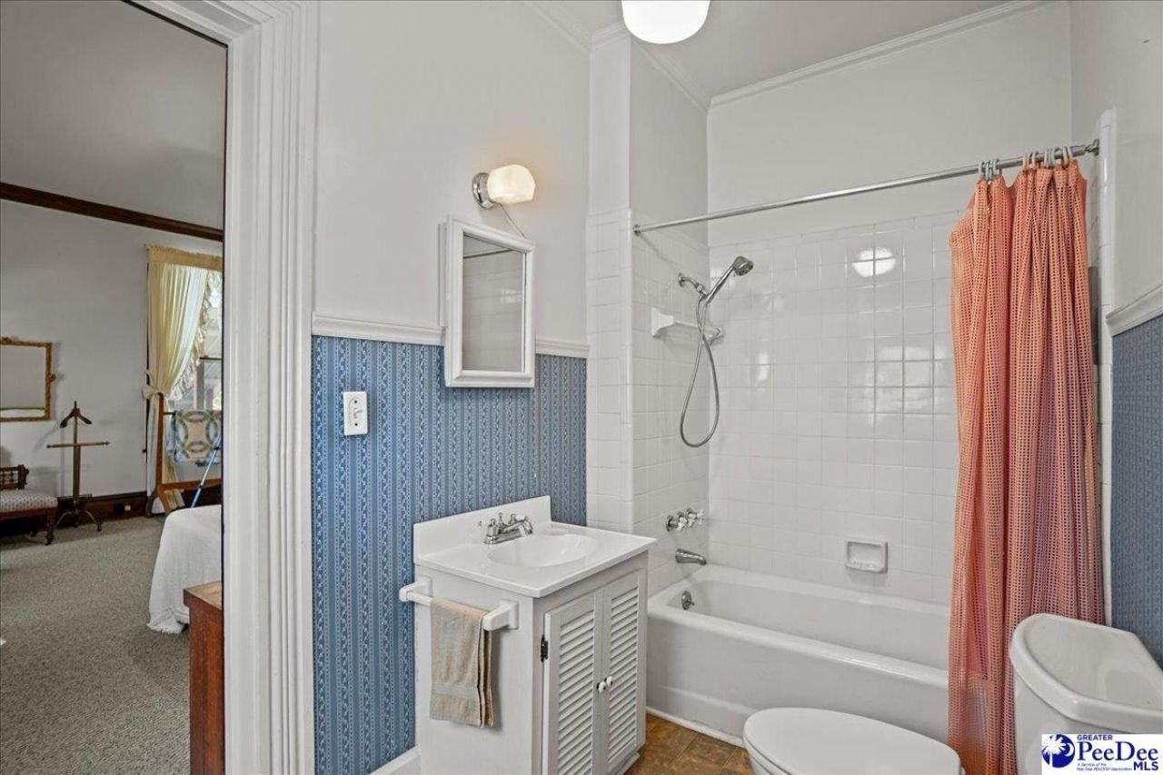 306 W Main Street Photo 28