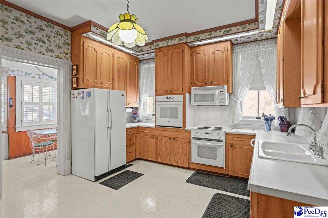 306 W Main Street Photo 33