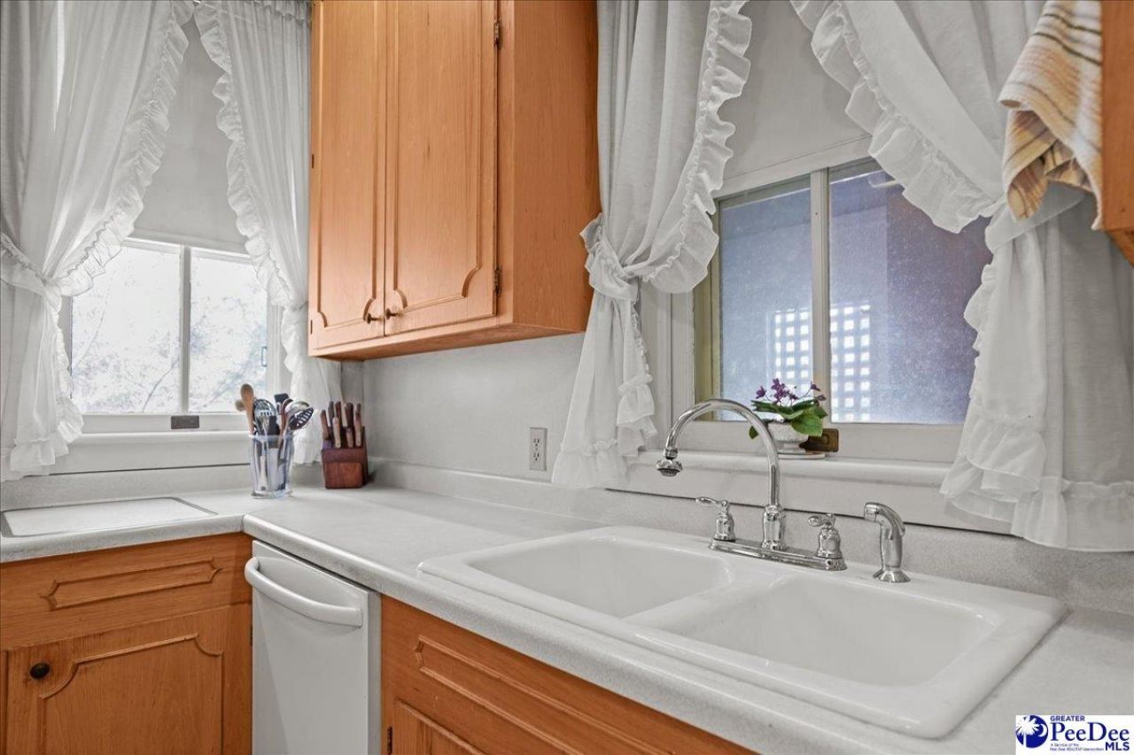 306 W Main Street Photo 35