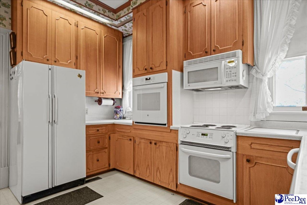 306 W Main Street Photo 36