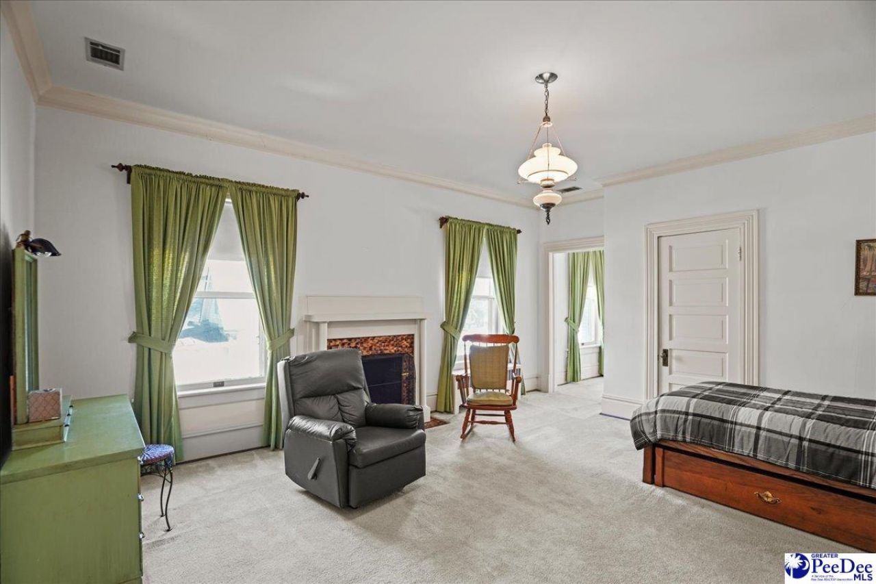 306 W Main Street Photo 45