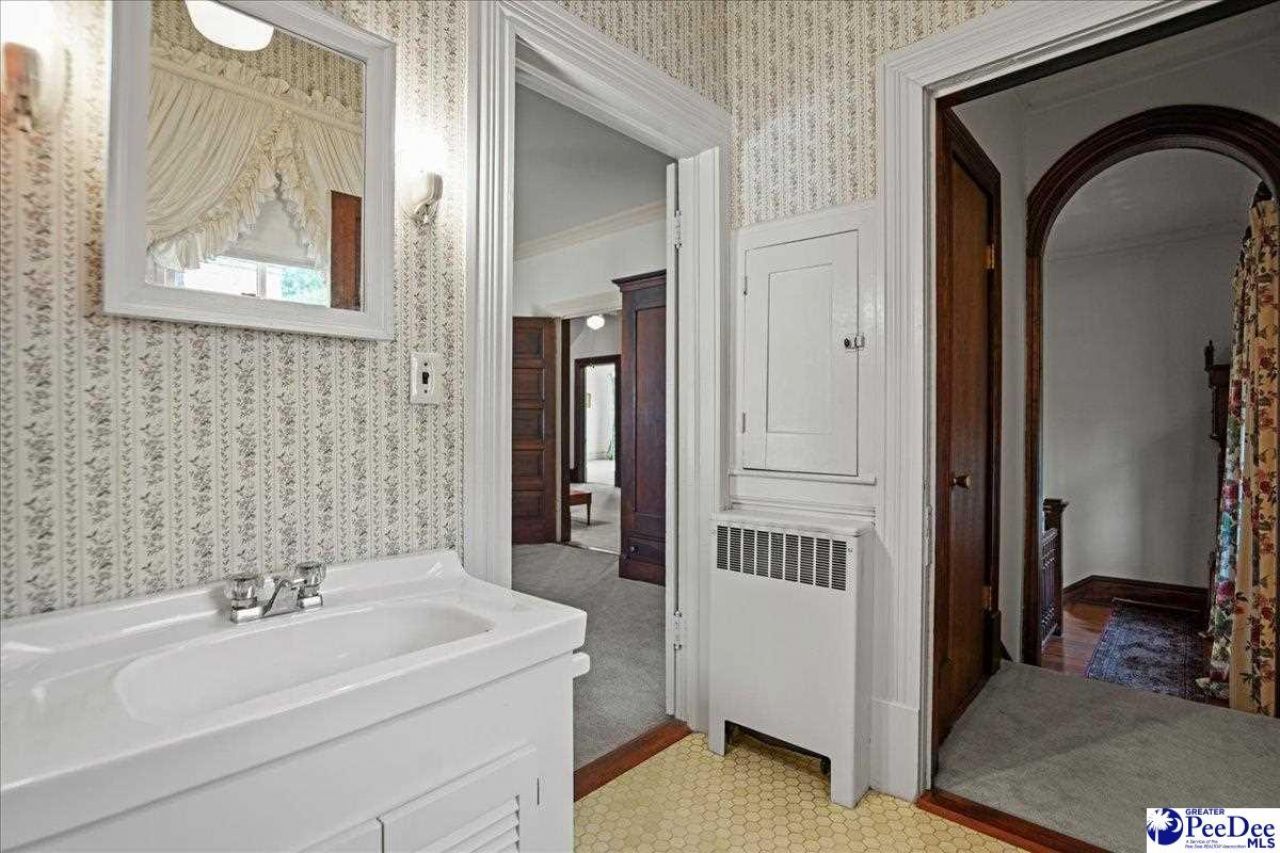 306 W Main Street Photo 49