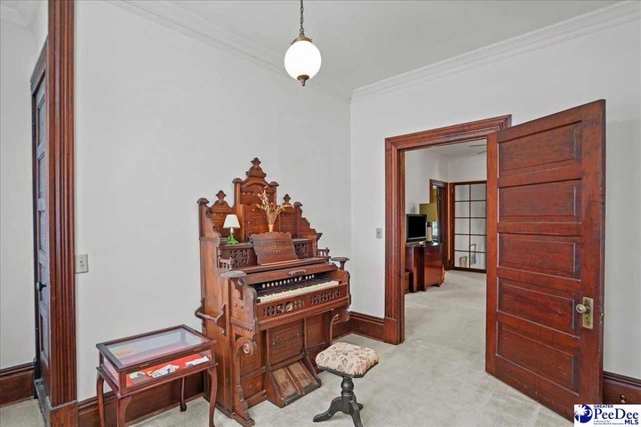 306 W Main Street Photo 58