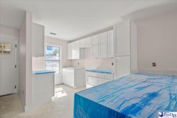 1717 Tuxedo Junction photo 4