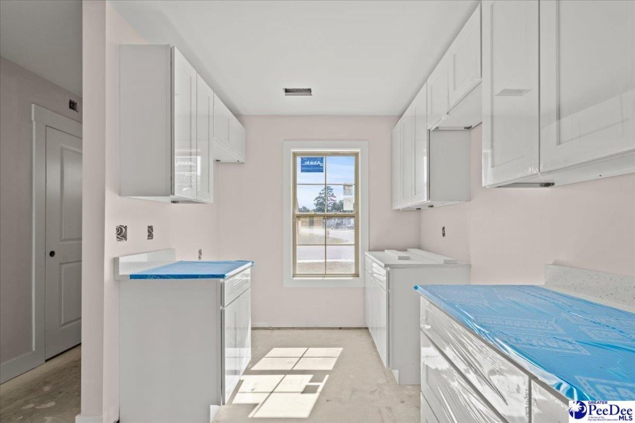 1717 Tuxedo Junction Photo 6