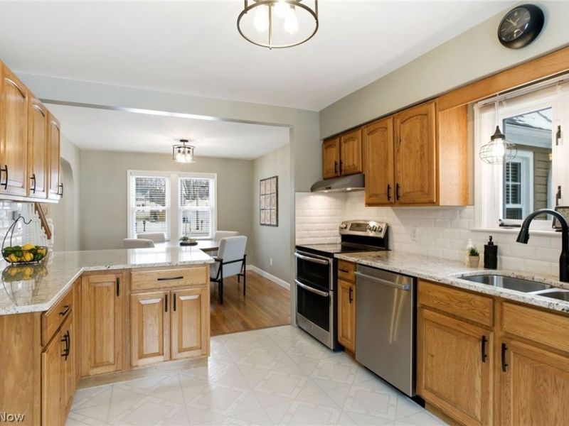 39119 Johnnycake Ridge Road, Willoughby, OH 44094 Photo 12