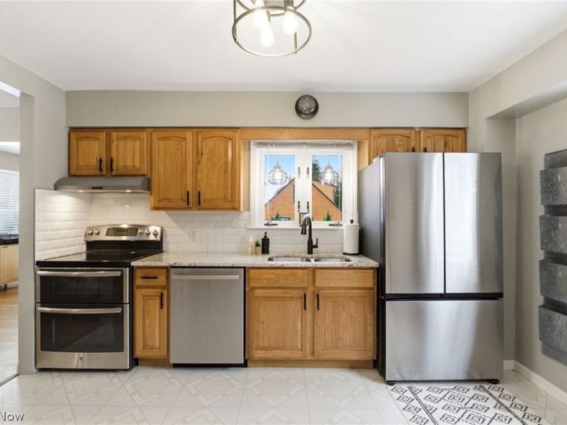 39119 Johnnycake Ridge Road, Willoughby, OH 44094 Photo 13