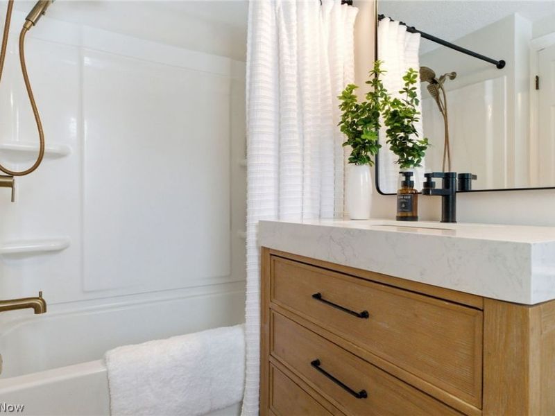 39119 Johnnycake Ridge Road, Willoughby, OH 44094 Photo 22