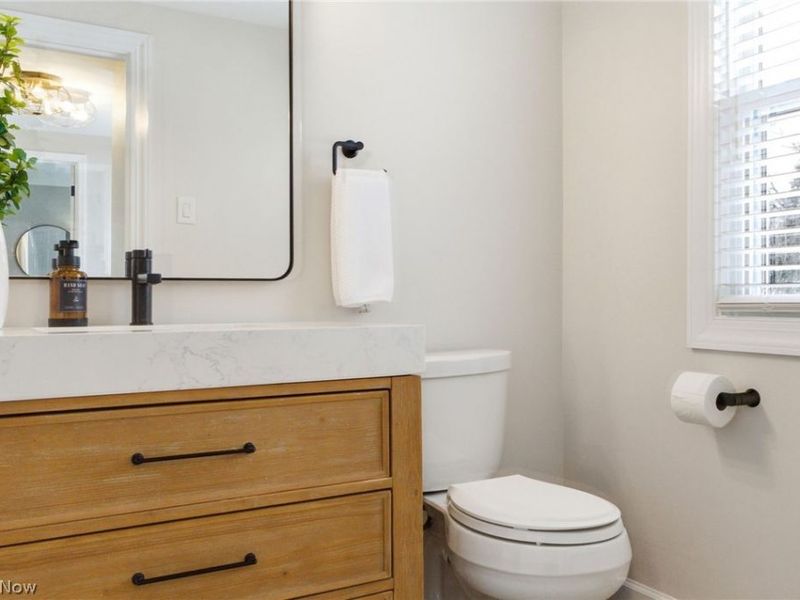 39119 Johnnycake Ridge Road, Willoughby, OH 44094 Photo 23