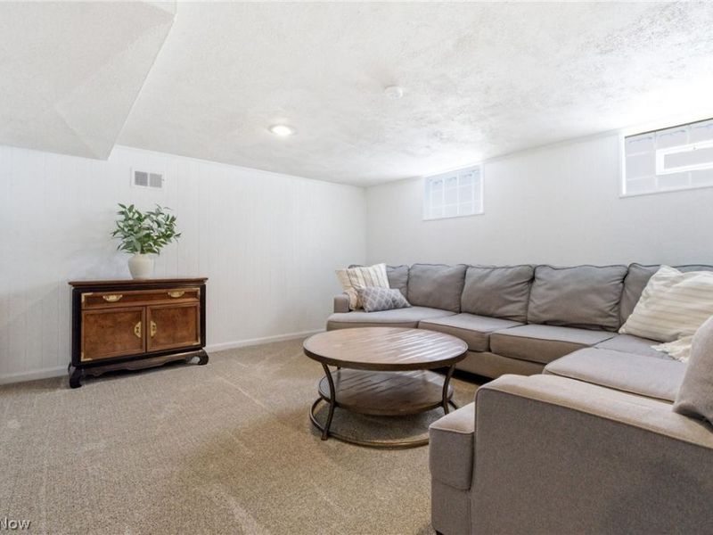 39119 Johnnycake Ridge Road, Willoughby, OH 44094 Photo 26