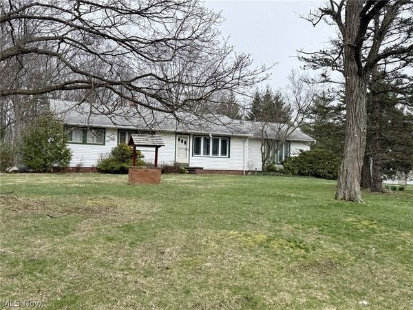 2919 Emerald Lakes Boulevard , Wickliffe, OH 44092