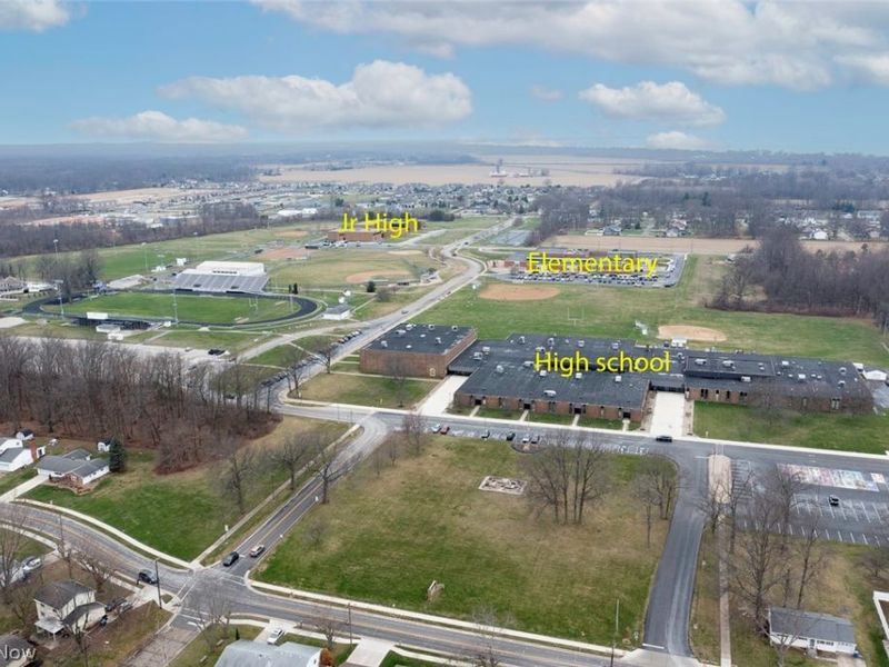 4972 Northview Court , Vermilion, OH 44089 Photo 3