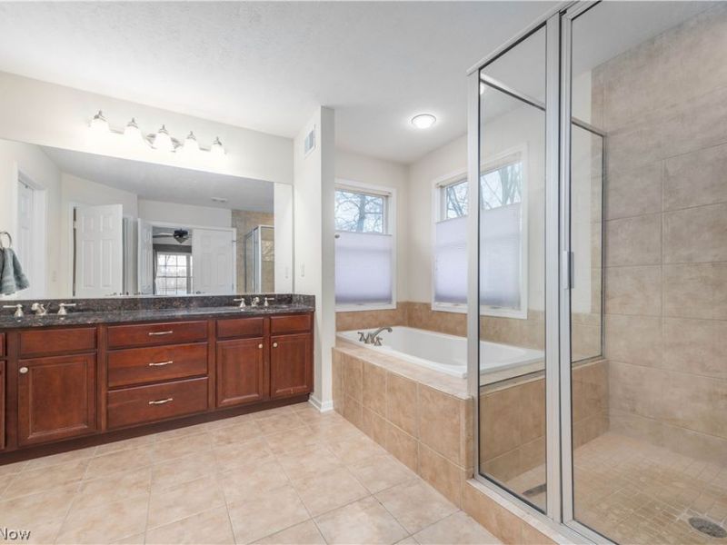 33571 Augusta Way , Avon, OH 44011 Photo 26