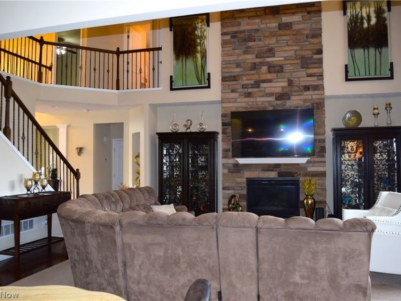 2027 Meadowood Boulevard , Twinsburg, OH 44087 Photo 12