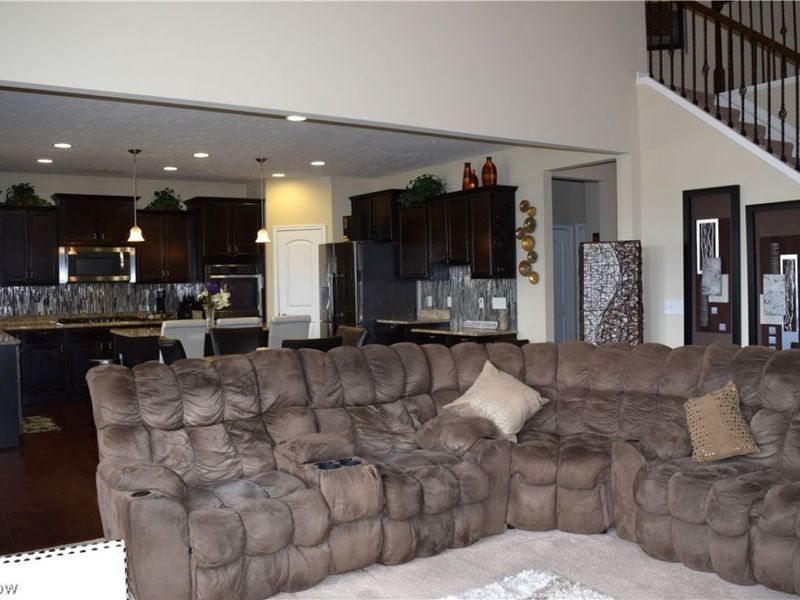 2027 Meadowood Boulevard , Twinsburg, OH 44087 Photo 16