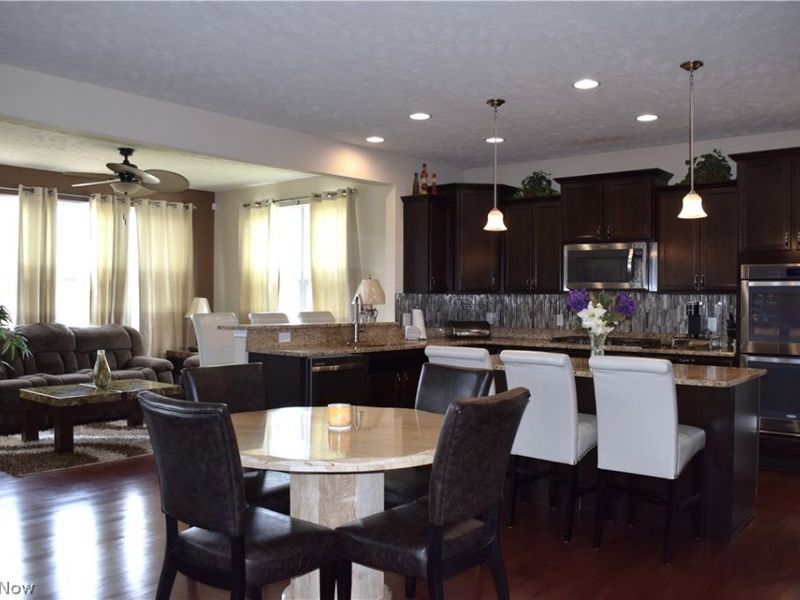 2027 Meadowood Boulevard , Twinsburg, OH 44087 Photo 18