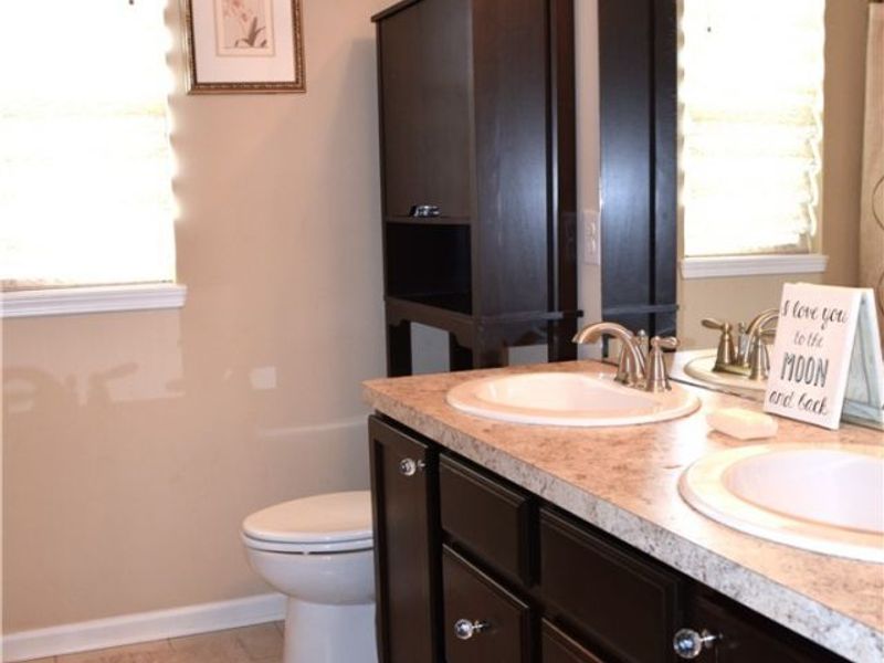 2027 Meadowood Boulevard , Twinsburg, OH 44087 Photo 28