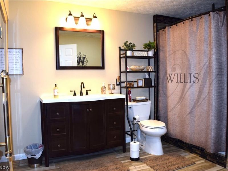 2027 Meadowood Boulevard , Twinsburg, OH 44087 Photo 38