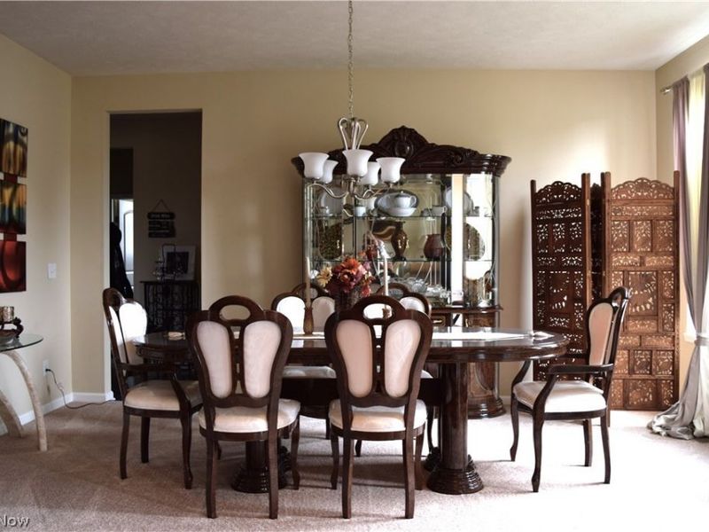 2027 Meadowood Boulevard , Twinsburg, OH 44087 Photo 7