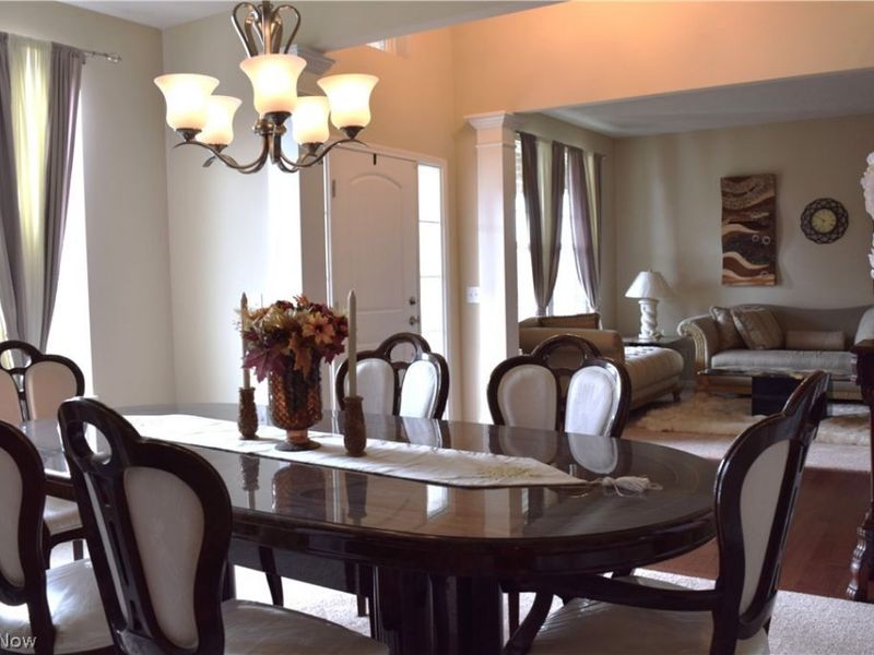 2027 Meadowood Boulevard , Twinsburg, OH 44087 Photo 8