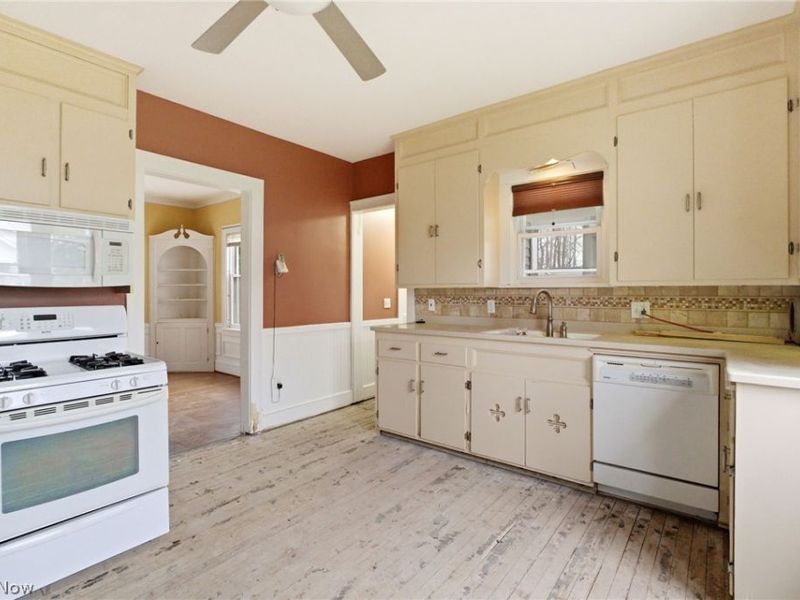 1771 S Green Road , Cleveland, OH 44121 Photo 21