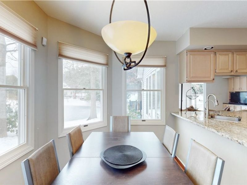 255 Lake Pointe Drive , Akron, OH 44333 Photo 13