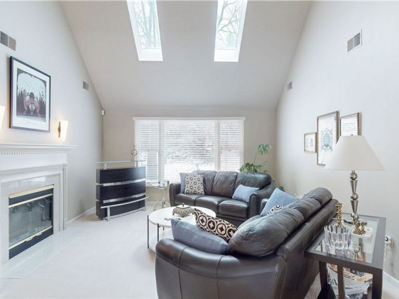 255 Lake Pointe Drive , Akron, OH 44333 Photo 4