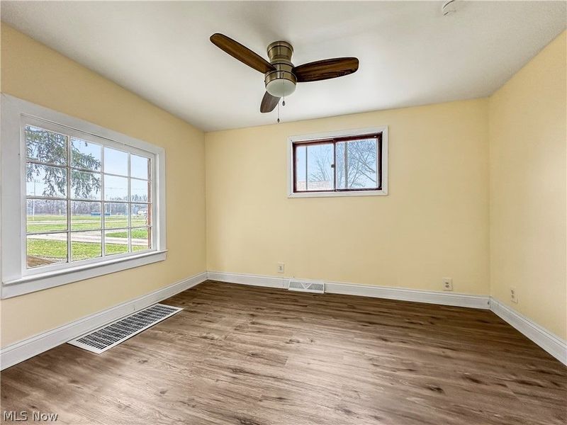 613 N Raccoon Road , Austintown, OH 44515 Photo 3