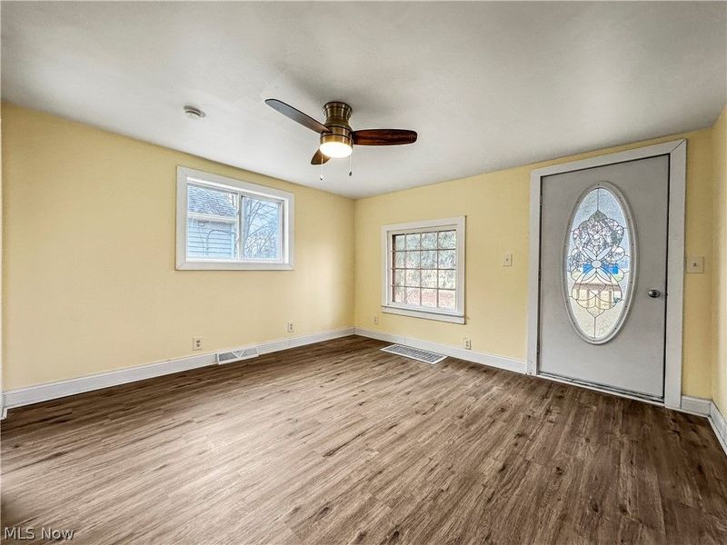 613 N Raccoon Road , Austintown, OH 44515 Photo 5