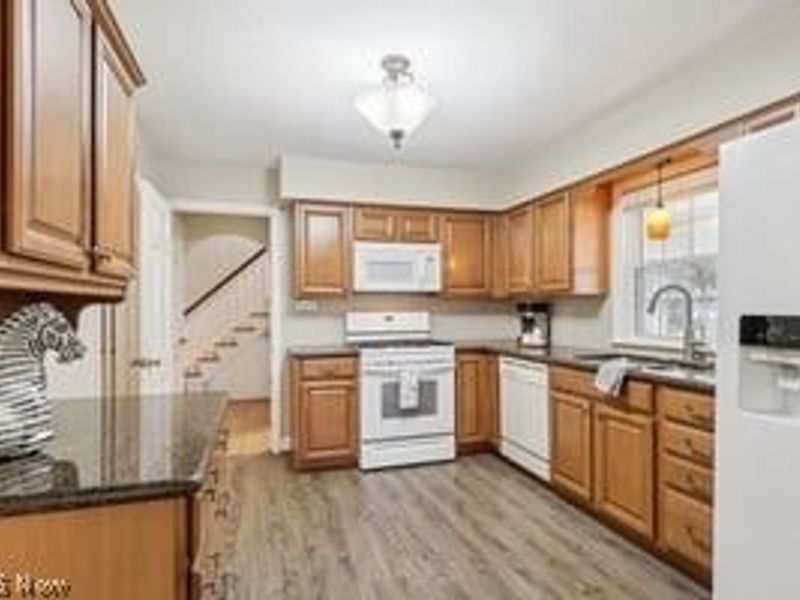 144 Mill Creek Drive , Boardman, OH 44512 Photo 5