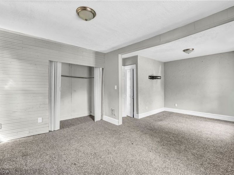 9801 Empire Avenue, Cleveland, OH 44108 Photo 19