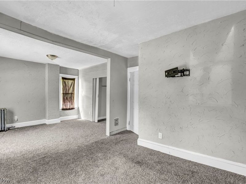 9801 Empire Avenue, Cleveland, OH 44108 Photo 22