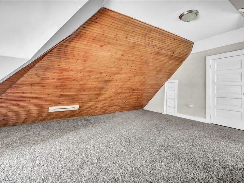 9801 Empire Avenue, Cleveland, OH 44108 Photo 32