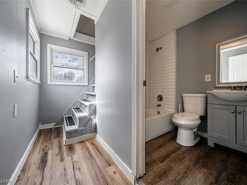 36094 Home Crest Drive , North Ridgeville, OH 44039 Photo 12