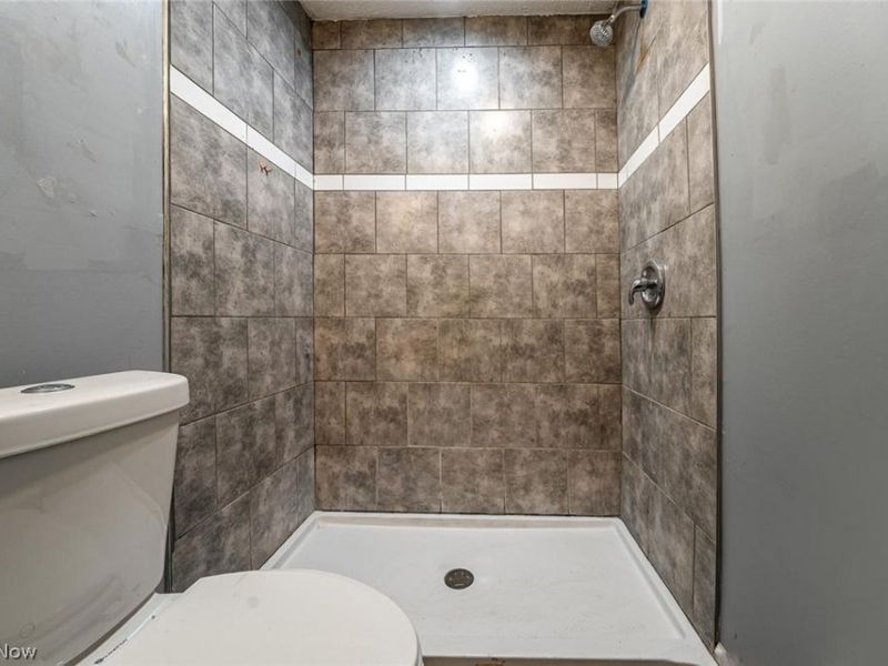 36094 Home Crest Drive , North Ridgeville, OH 44039 Photo 14