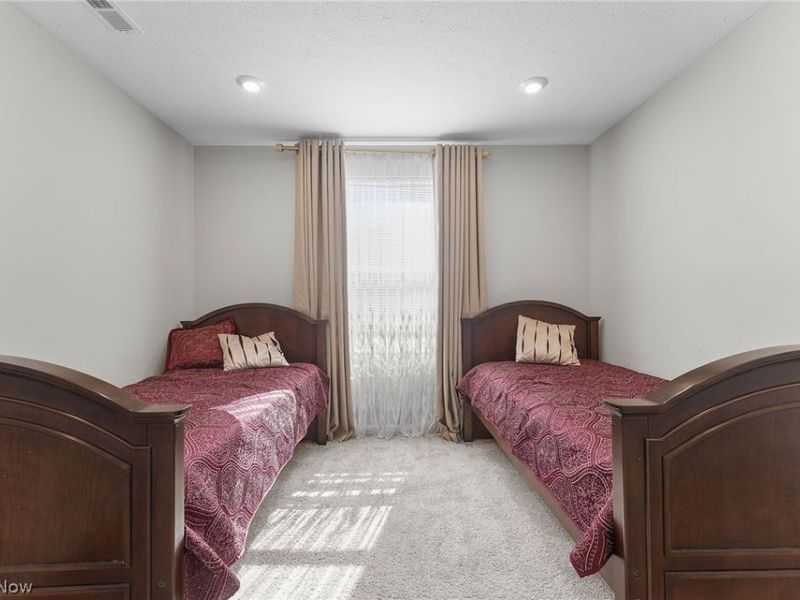 98 Benjamin Way , Tallmadge, OH 44278 Photo 32