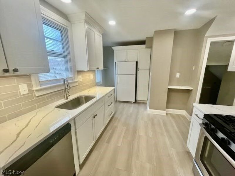 2196 Cranston Road , University Heights, OH 44118 Photo 5