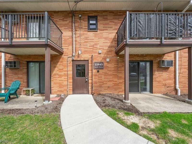 23845 David Drive, North Olmsted, OH 44070 Photo 3