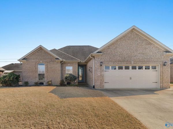 109 Fox Loop, Muscle Shoals, AL 35661