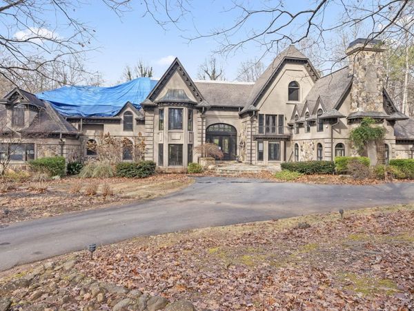 510 Tullamore Way, Milton, GA 30004