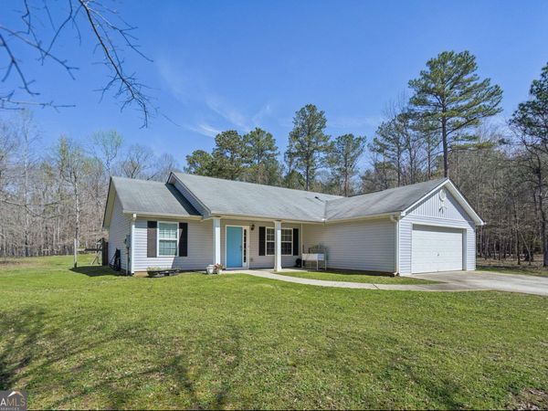 86 Esther Lane, Grantville, GA 30220