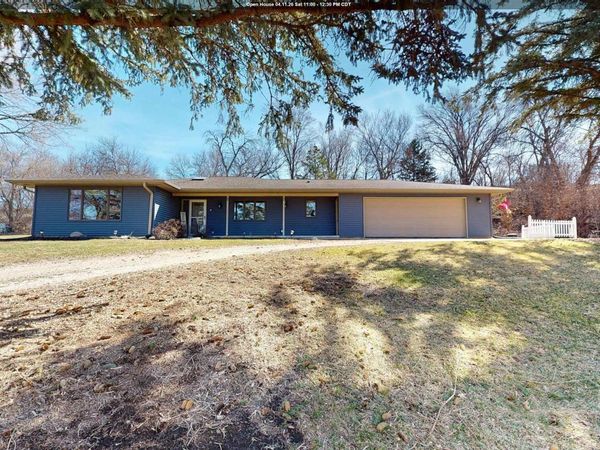 5223 CREST DR, Cherokee, IA 51012