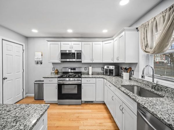 19 Observatory Ave, Haverhill, MA 01832