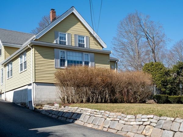 18 Hobart St, Braintree, MA 02184